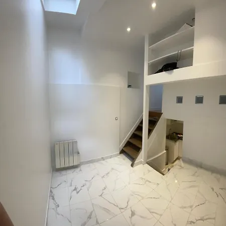 Appartement A Cote Du Sacree Coeur Et Montmartre Paris Exterior photo